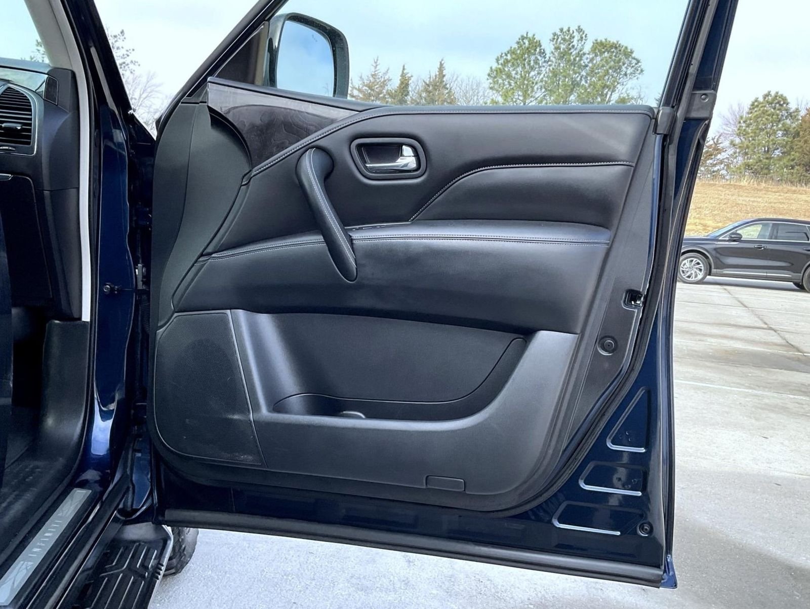 Used 2024 Blue INFINITI LUXE image 17