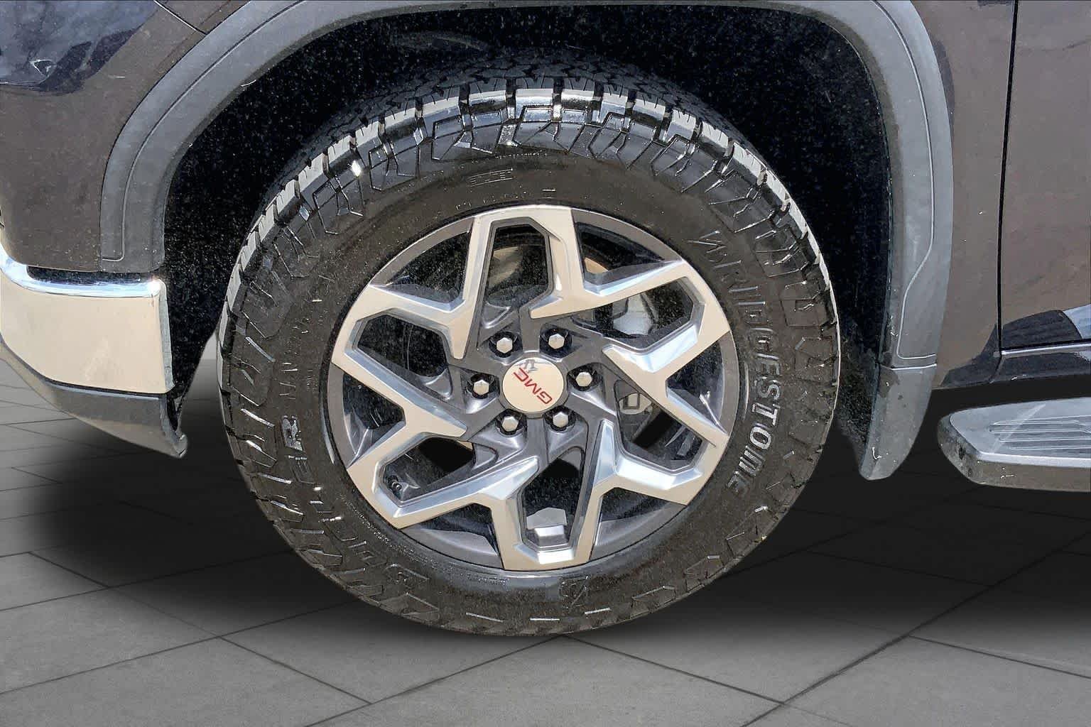 Used 2023 Titanium Rush Metallic GMC SLT image 10