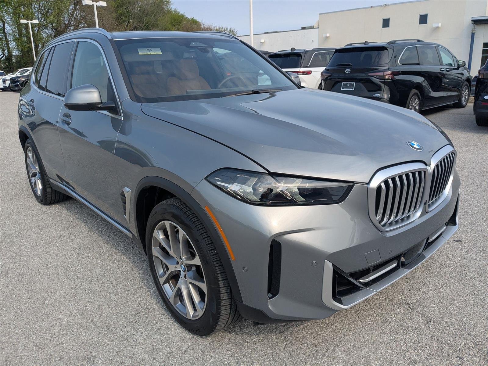 Certified Used 2024 Skyscraper Grey Metallic BMW xDrive40i image 3