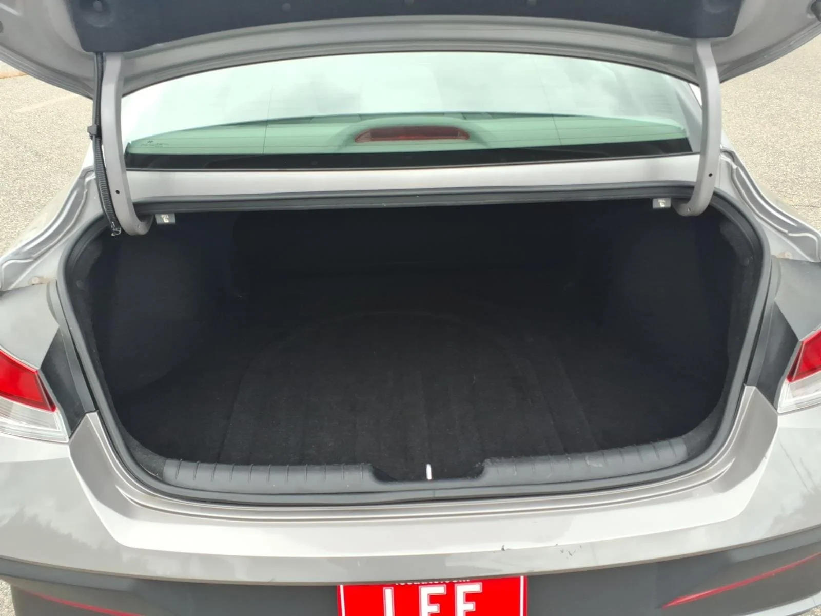 Used 2024 Fluid Metal Hyundai SEL image 12