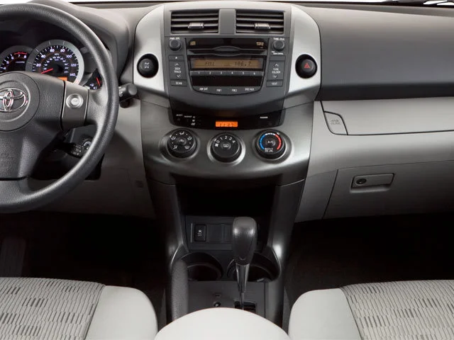 Used 2010 Blizzard Pearl Toyota Ltd image 15