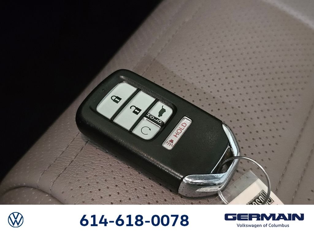 Used 2020 Red Honda Touring image 37