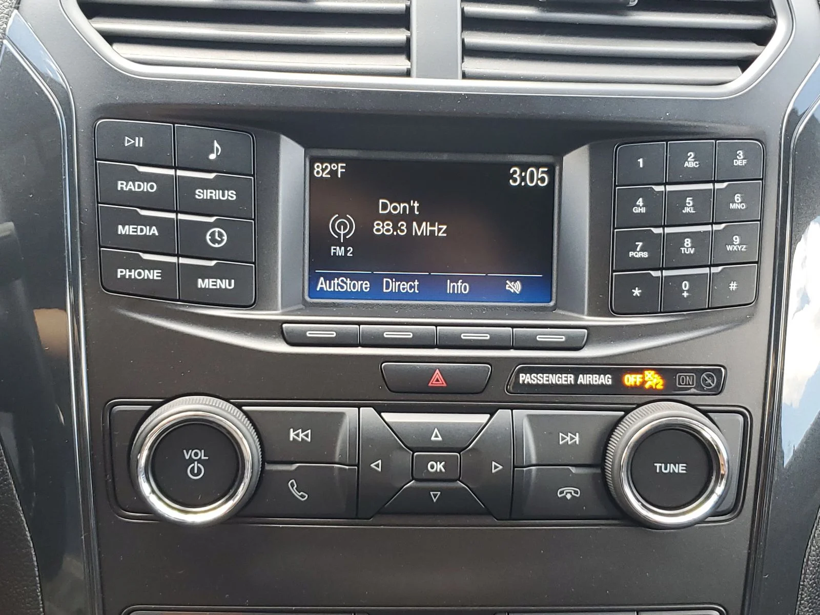 Used 2019 Black Ford XLT image 21