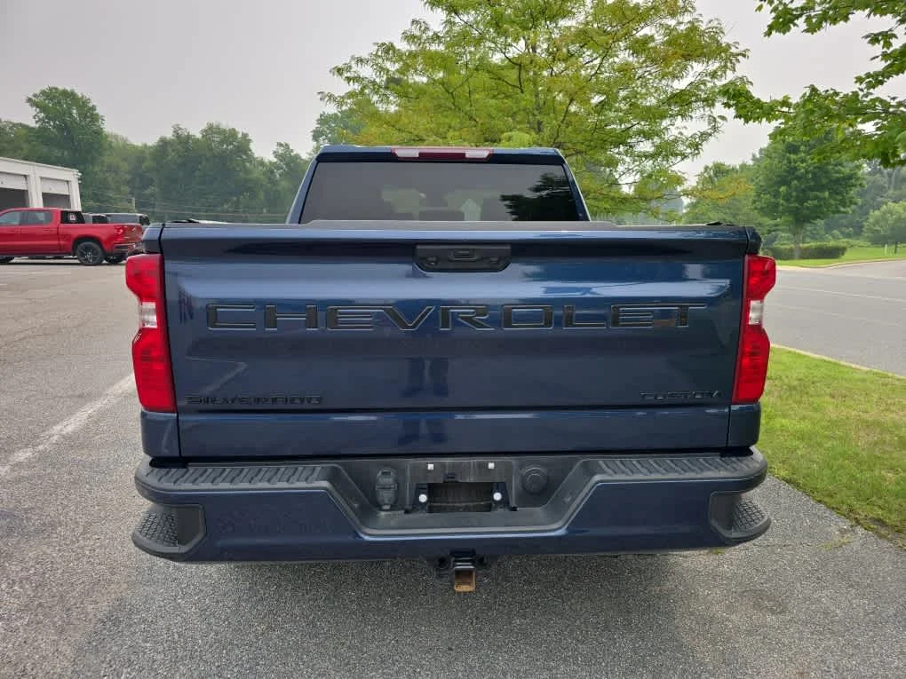 Used 2023 Northsky Blue Metallic Chevrolet Custom image 7