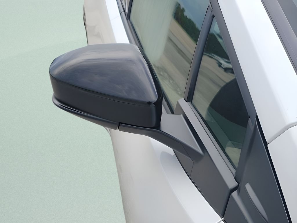 2026 Toyota Prius Plug-in Hybrid XSE - Photo 46
