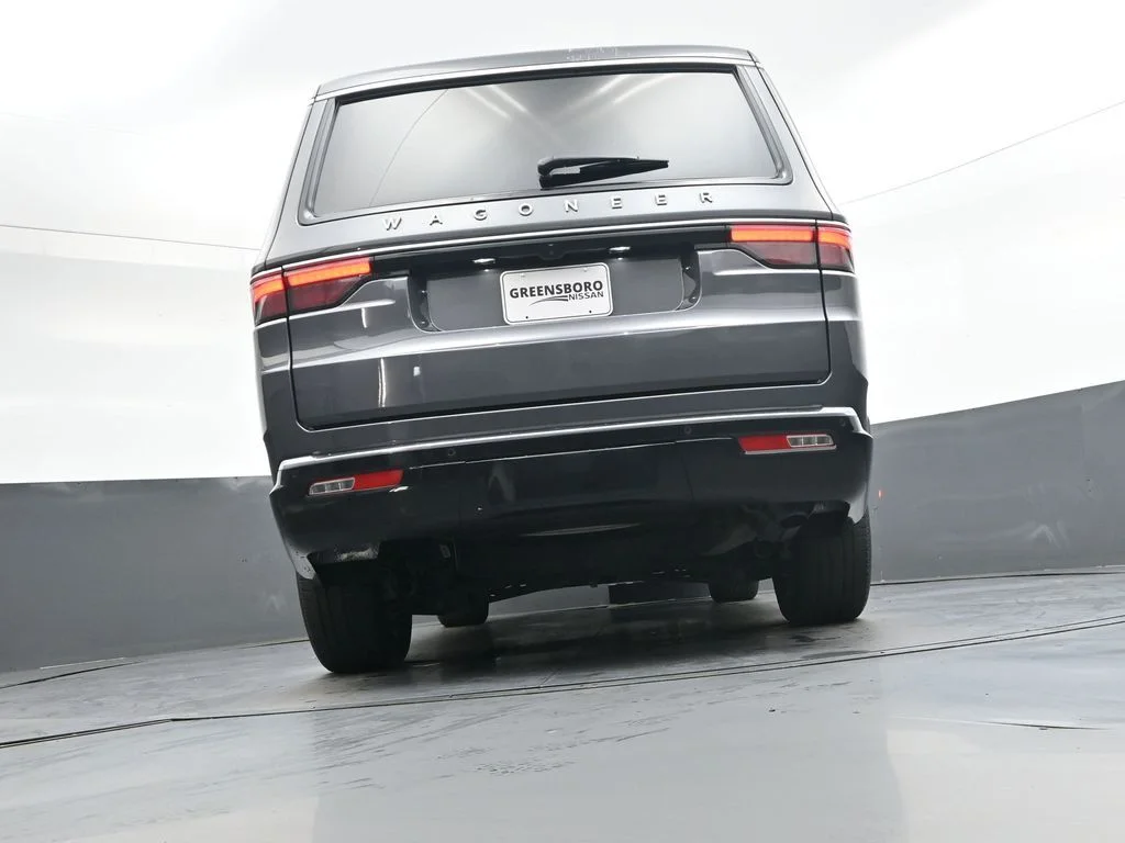 Used 2024 Gray Jeep Base image 45