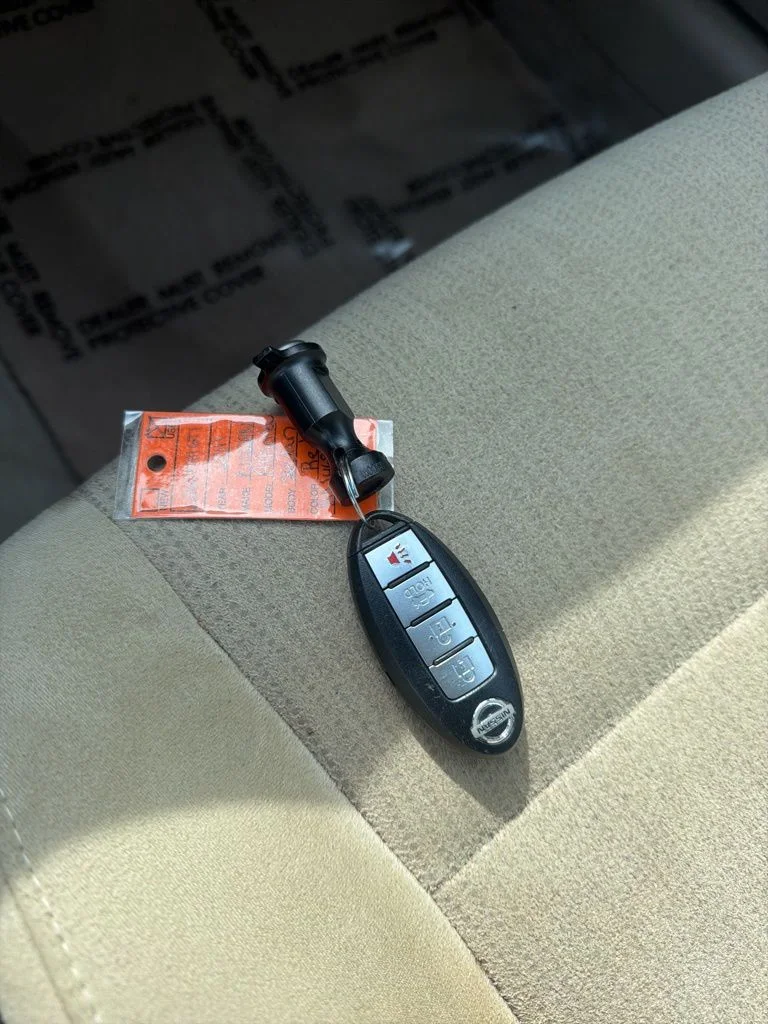 Used 2011 Red Nissan 2.5 S image 29