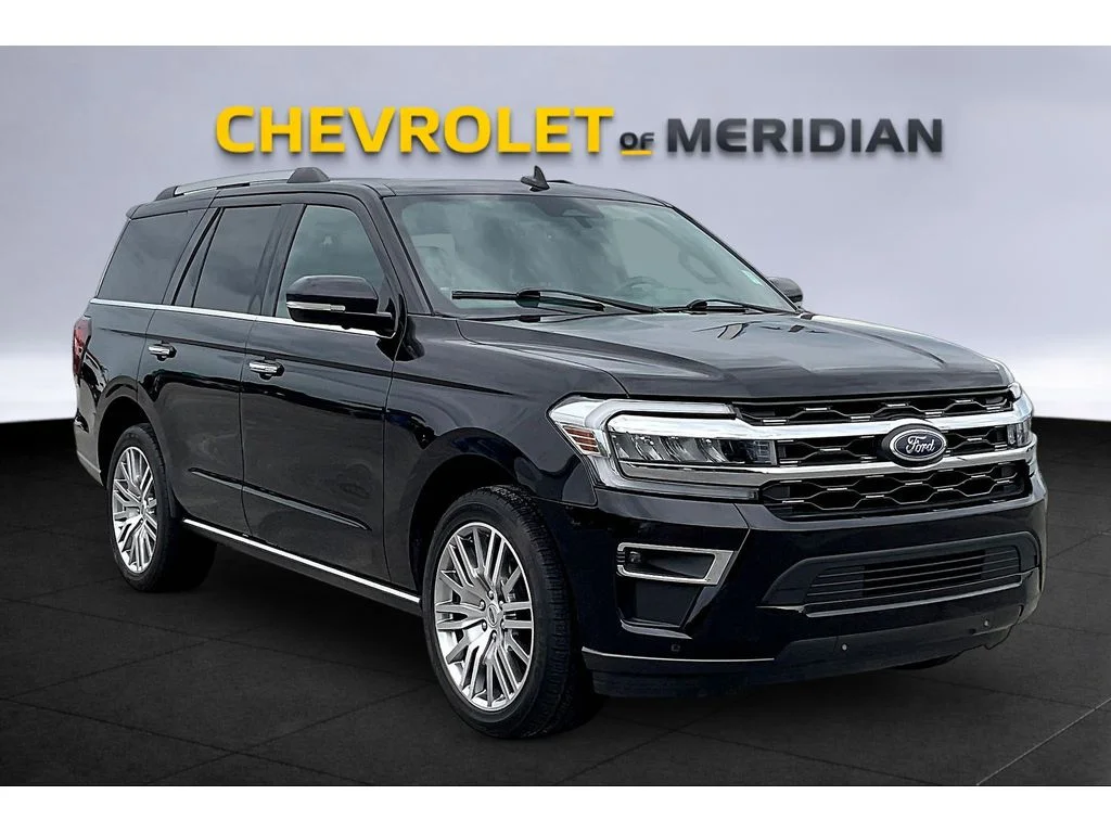 Used 2024  Ford Limited image 1