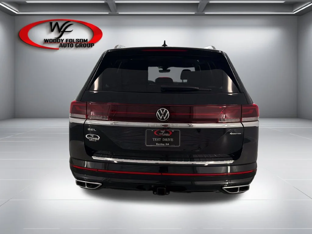 Used 2024 Black Volkswagen 2.0T SEL Premium R-Line image 7