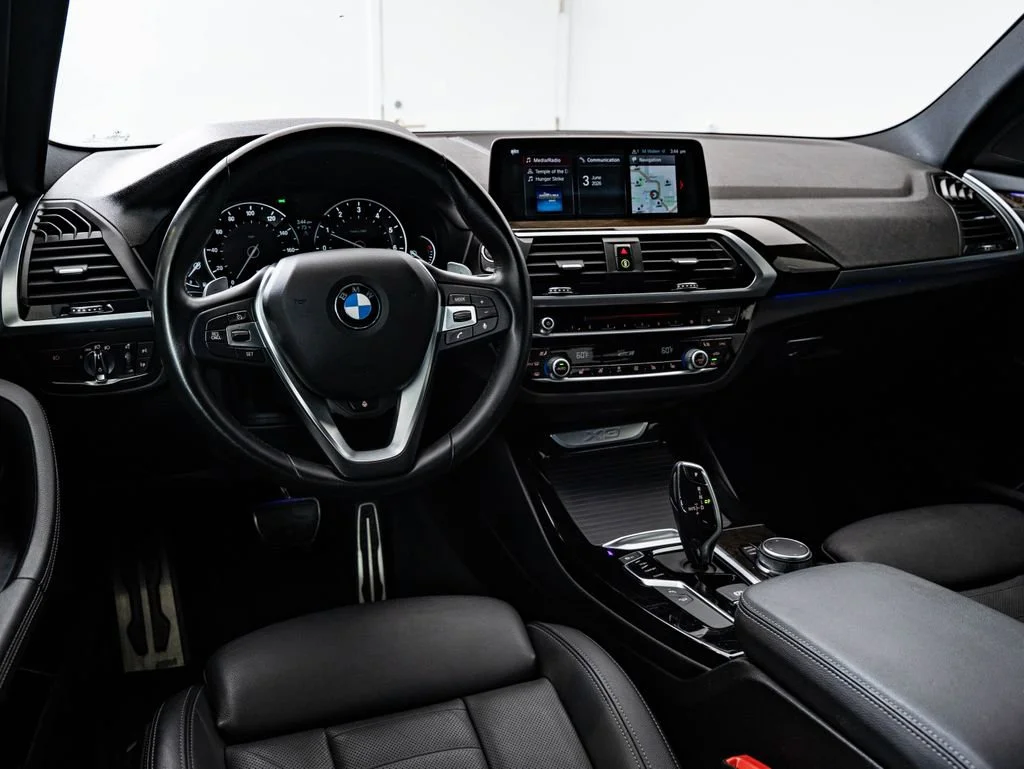 Used 2019 Dark Graphite Metallic BMW xDrive30i image 4
