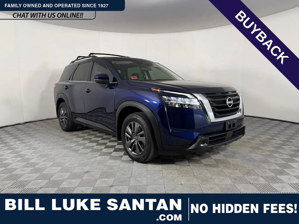 2022 Nissan Pathfinder SV