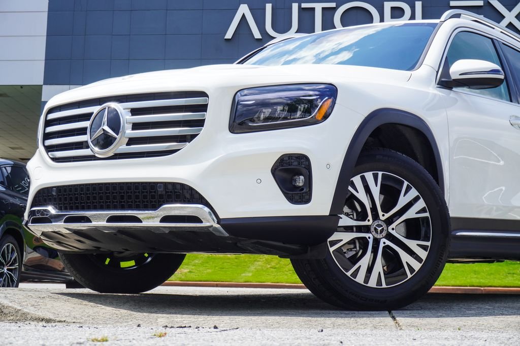 Used 2025 White Mercedes-Benz GLB 250 image 2