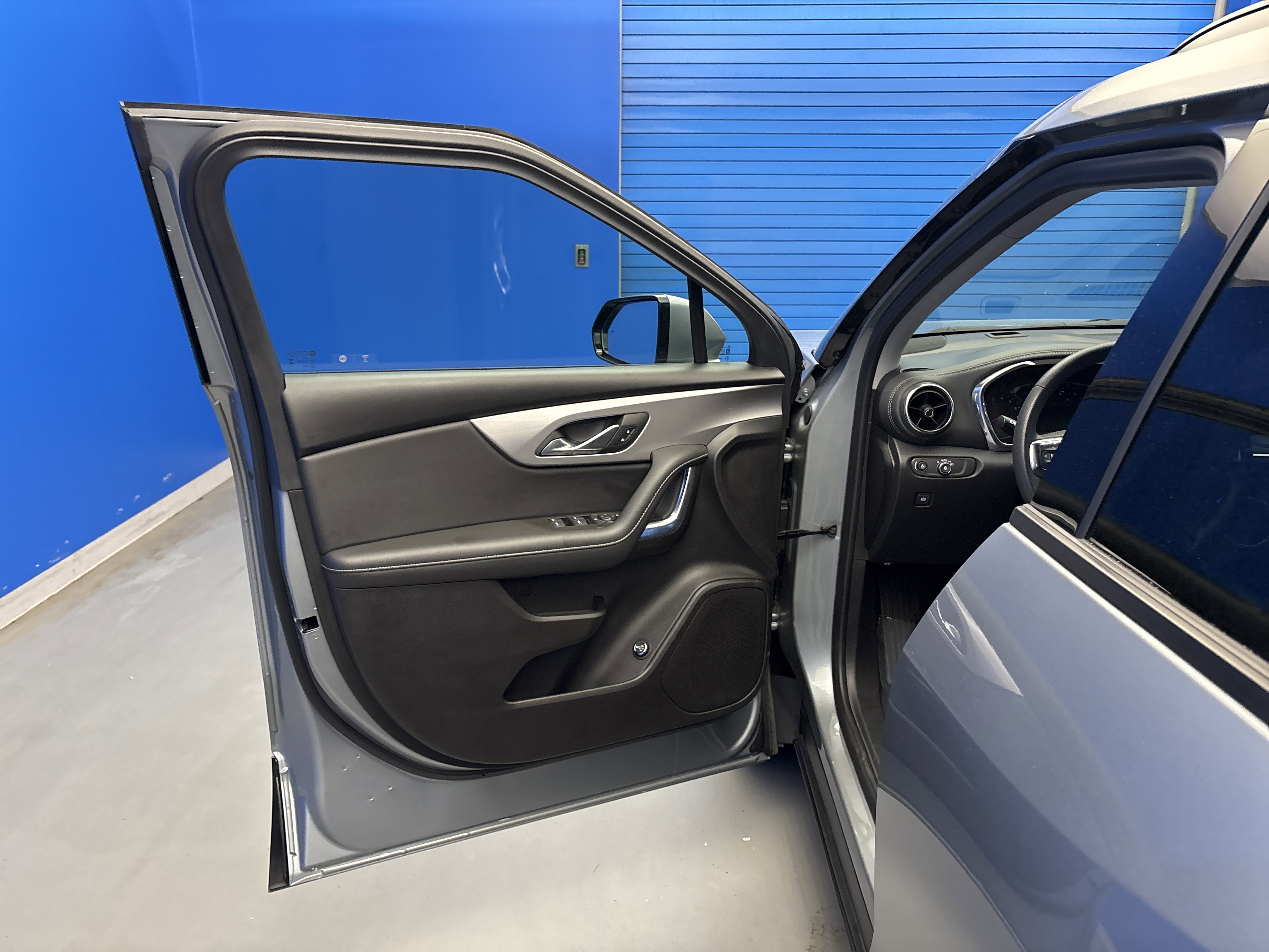 Used 2024 Sterling Gray Metallic Chevrolet LT image 9