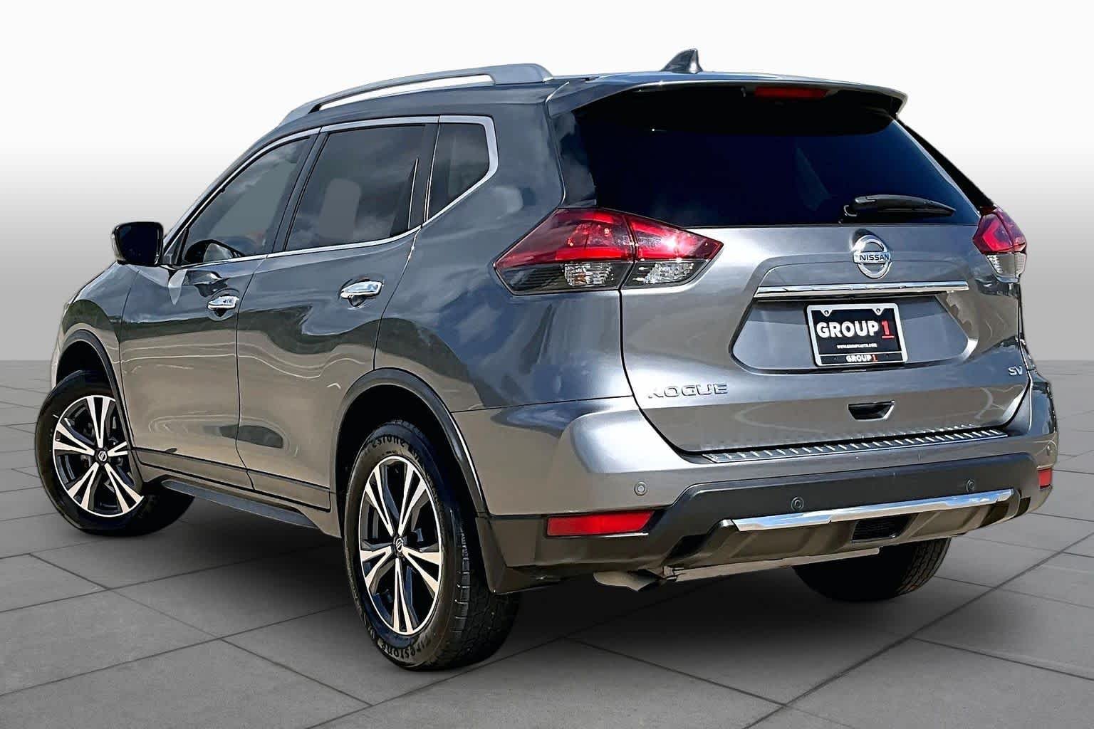 Used 2019 Gun Metallic Nissan SV image 12