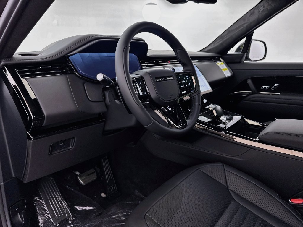 New 2027 Tourmaline Brown in Satin finish Land Rover SV image 9