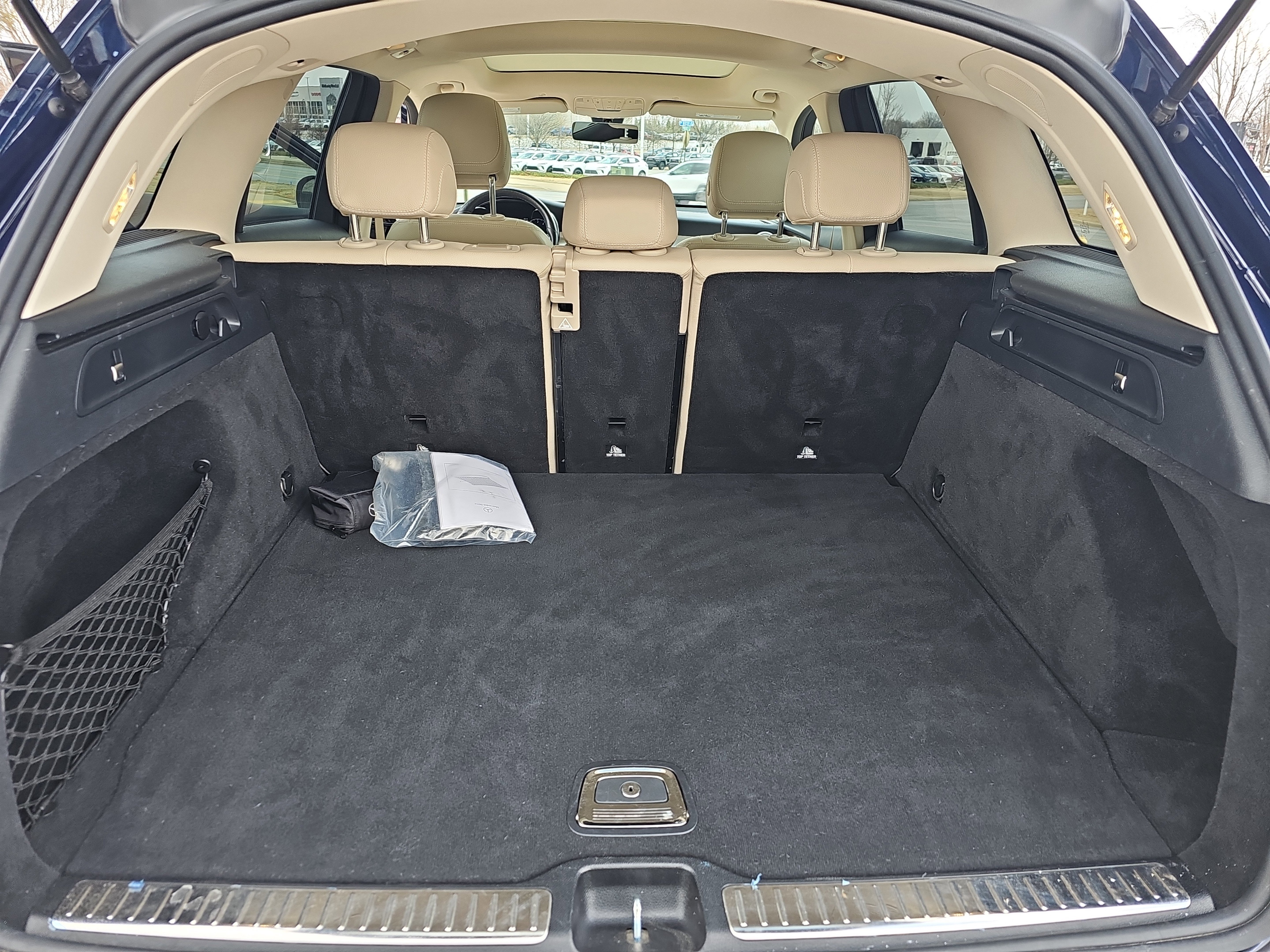 2021 Mercedes-Benz GLC GLC300 - Photo 21