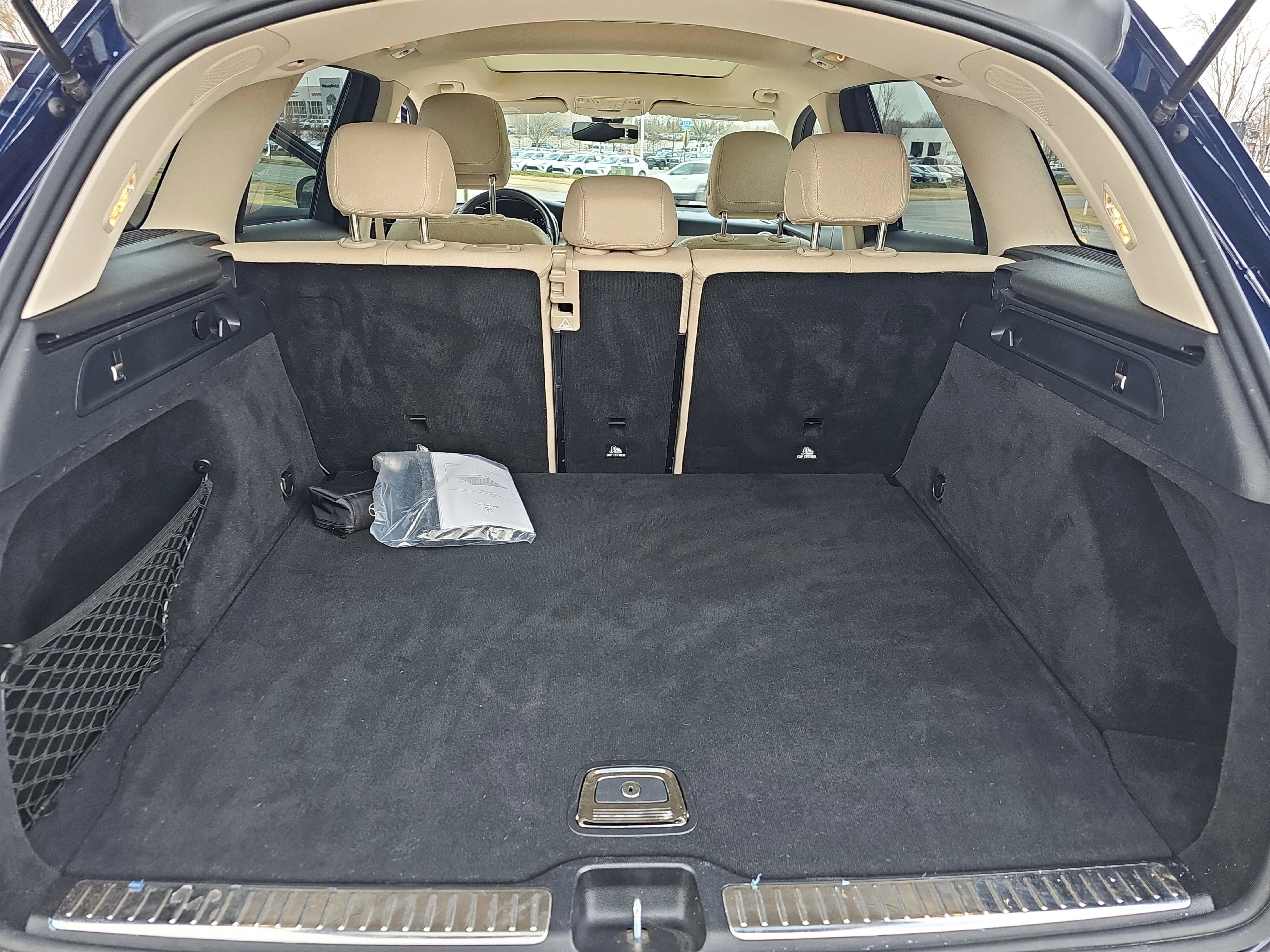 2021 Mercedes-Benz GLC GLC300 - Photo 21