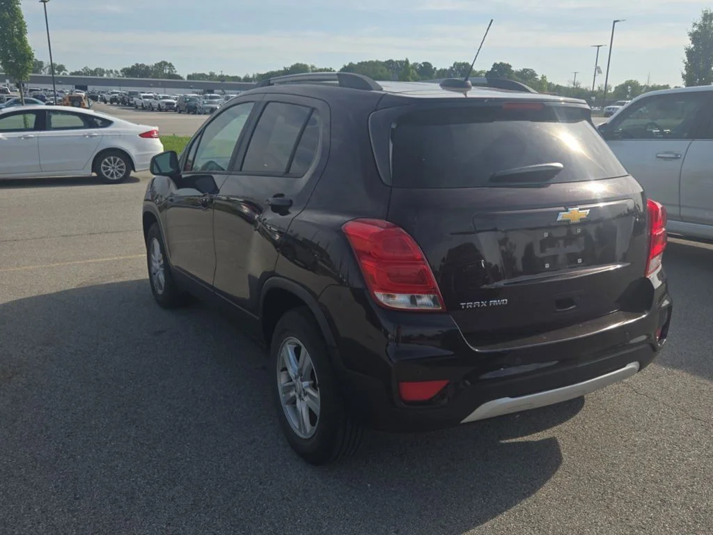 Certified Used 2022 Red Chevrolet LT image 4