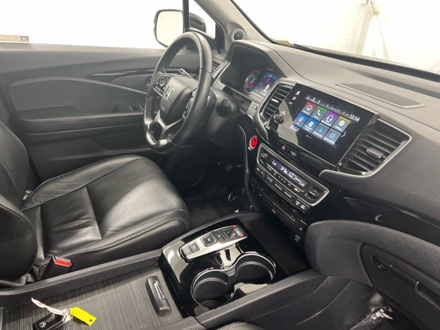 Used 2020 Black Honda Touring image 26