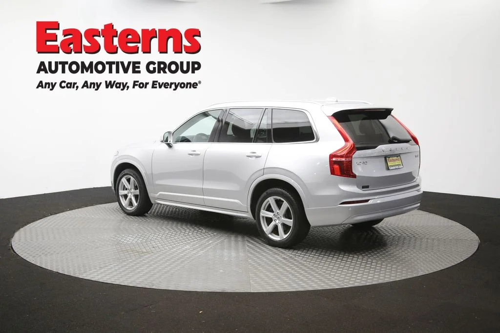 Used 2022 Gray Volvo T5 Momentum image 65