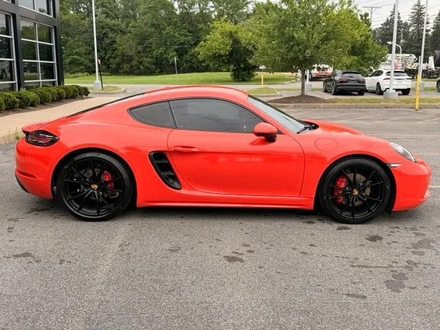 Used 2018 Lava Orange Porsche S image 8