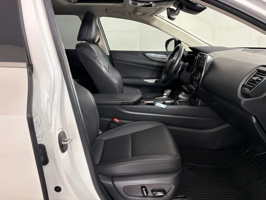 Used 2024 White Lexus 350 Premium image 49