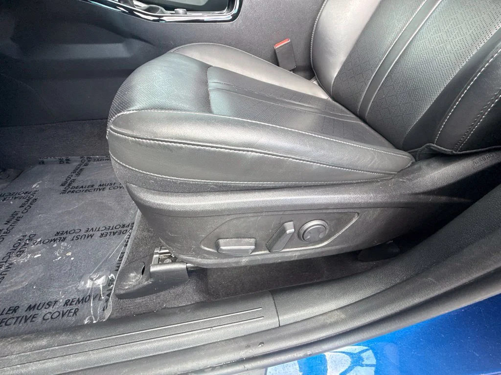 Used 2023 Blue Kia SX image 17