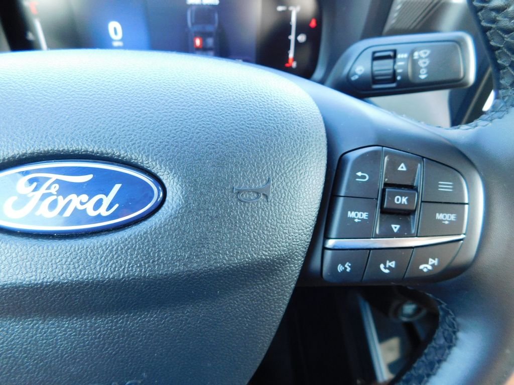 Used 2026 Red Ford Lariat image 31