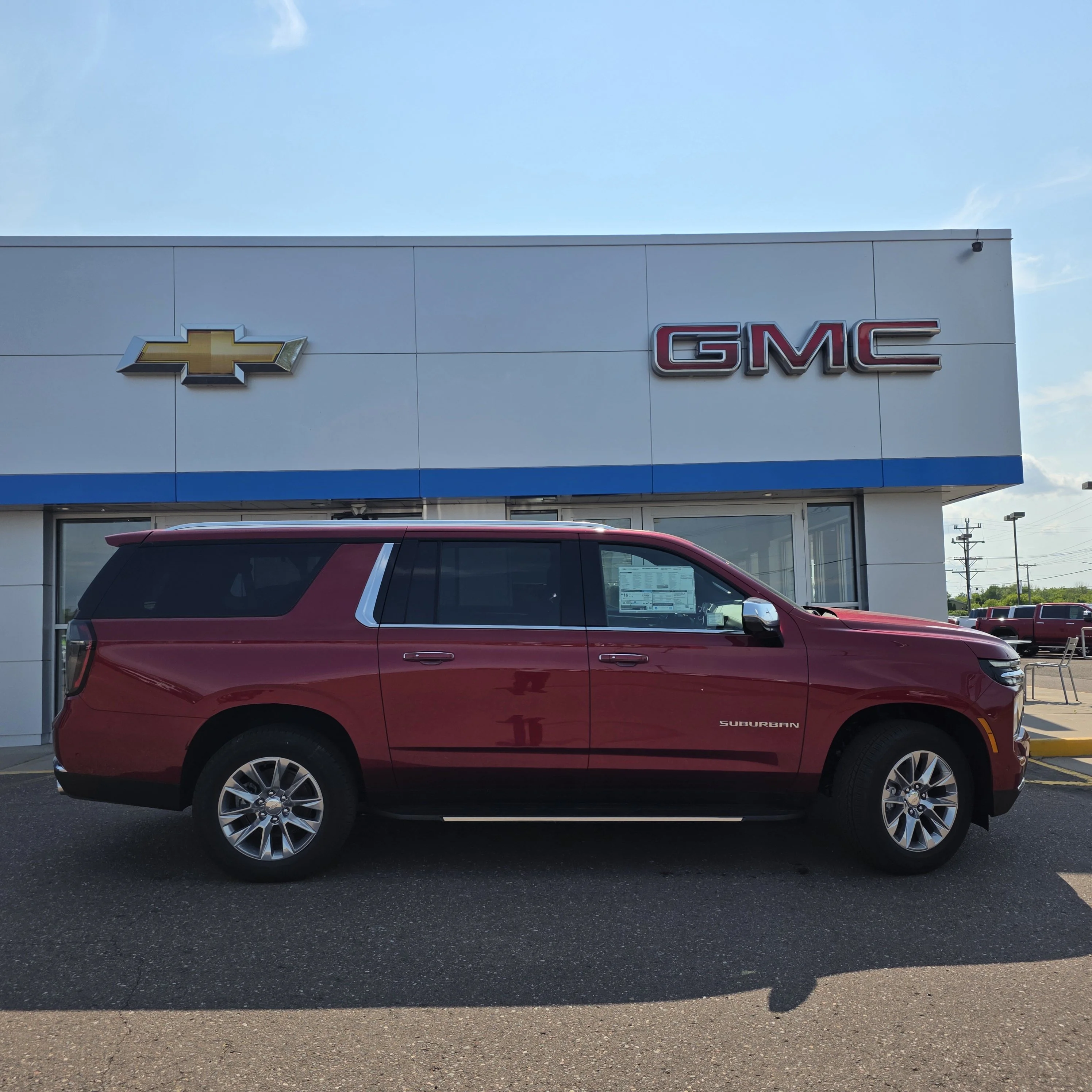 2026 Chevrolet Suburban Premier - Photo 2