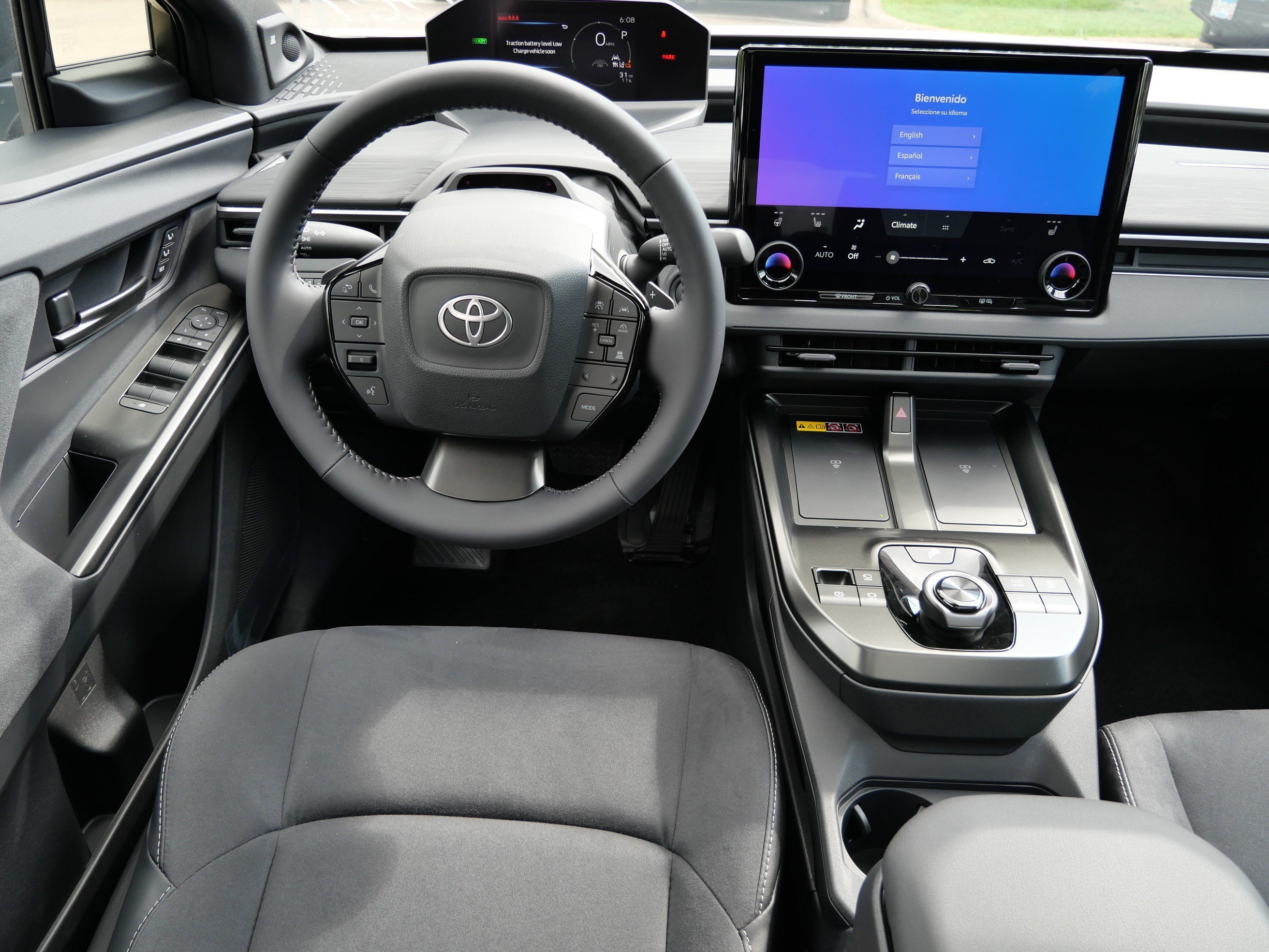 New 2026 Wind Chill Pearl with Midnight Black Metallic roof <sup>1</sup> Toyota  XSE image 12