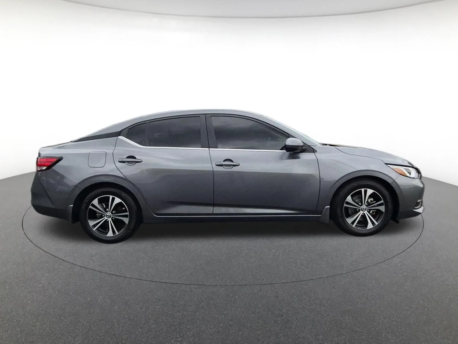 Used 2023 Gun Metallic Nissan SV image 4