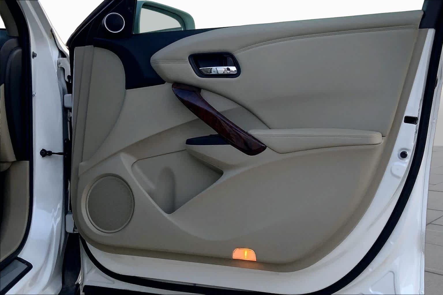 Used 2016 White Diamond Pearl Acura Tech Pkg image 23
