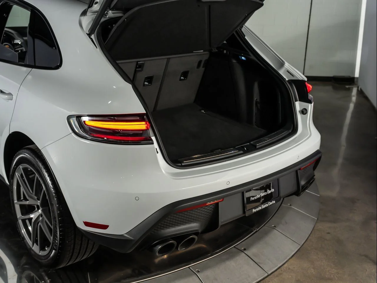 Used 2026 White Porsche  image 33