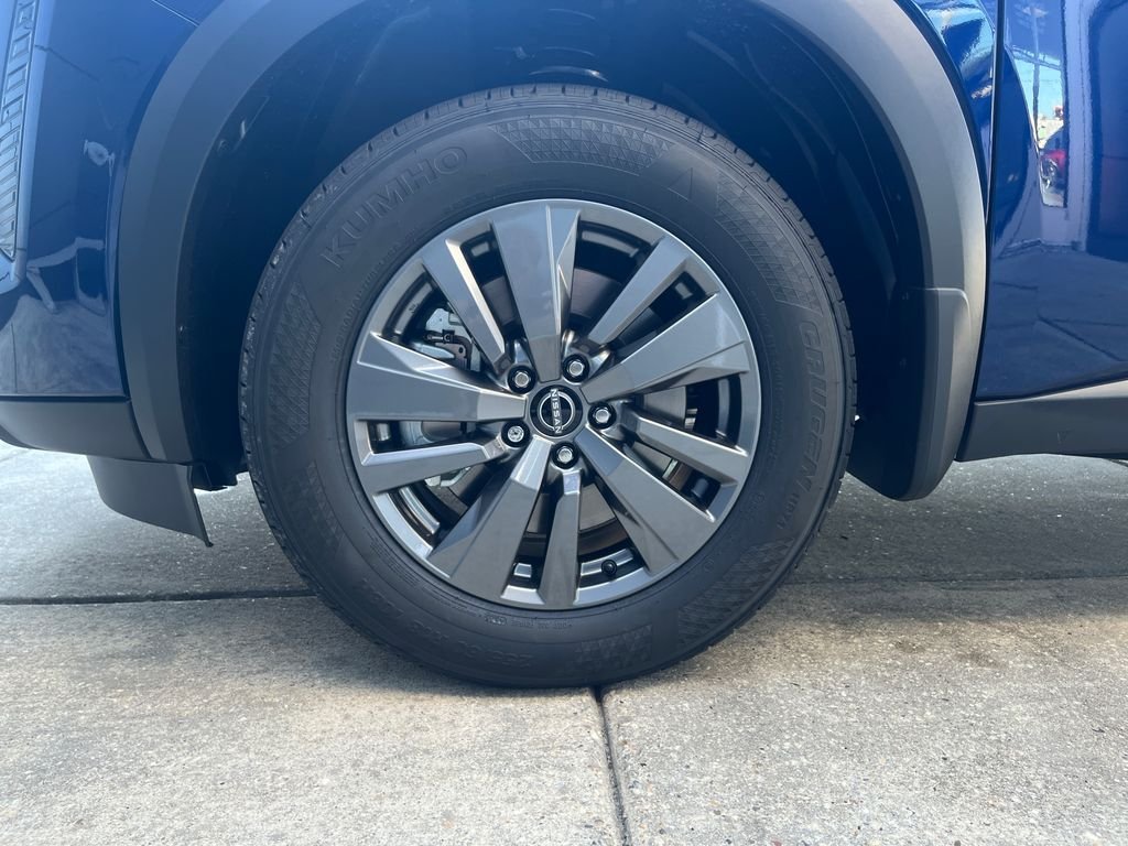 2026 Nissan Pathfinder SV - Photo 25