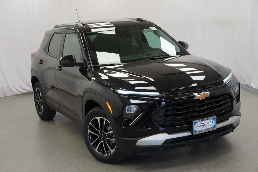 New 2026 Mosaic Black Metallic Chevrolet LT image 34