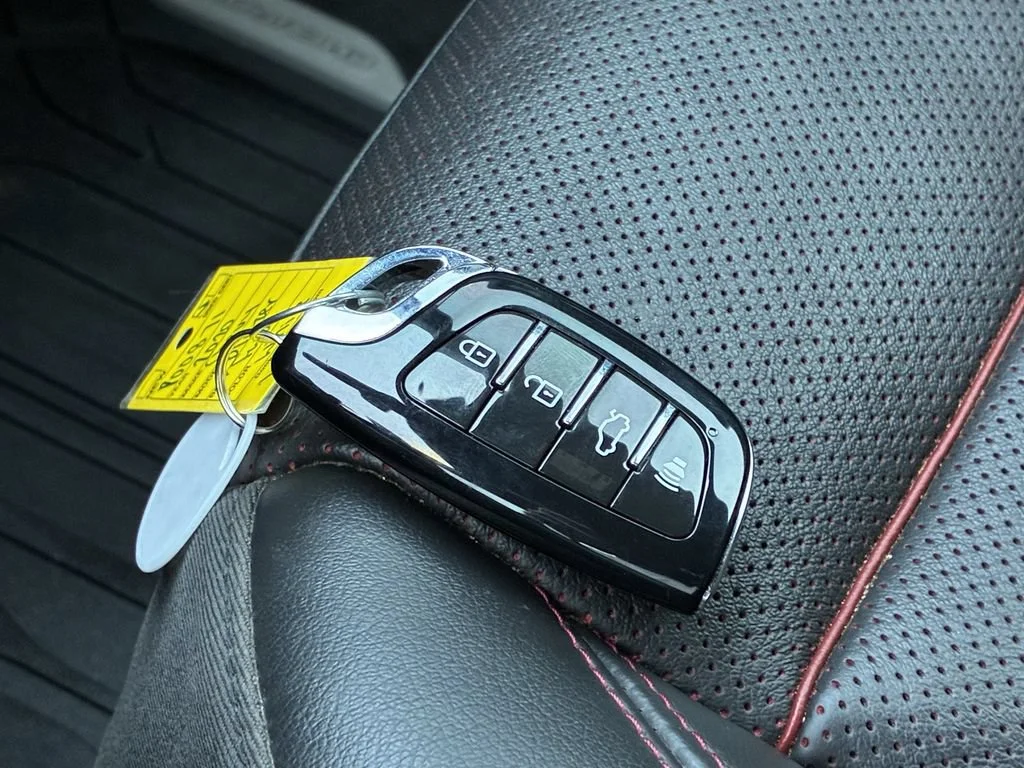 Used 2020 IRIDESCENT PEARL TRICOAT Chevrolet RS image 37