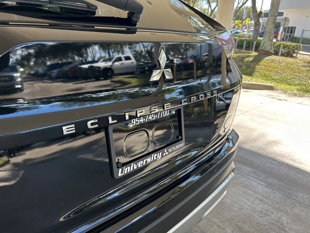New 2026 Black Mitsubishi SE image 16