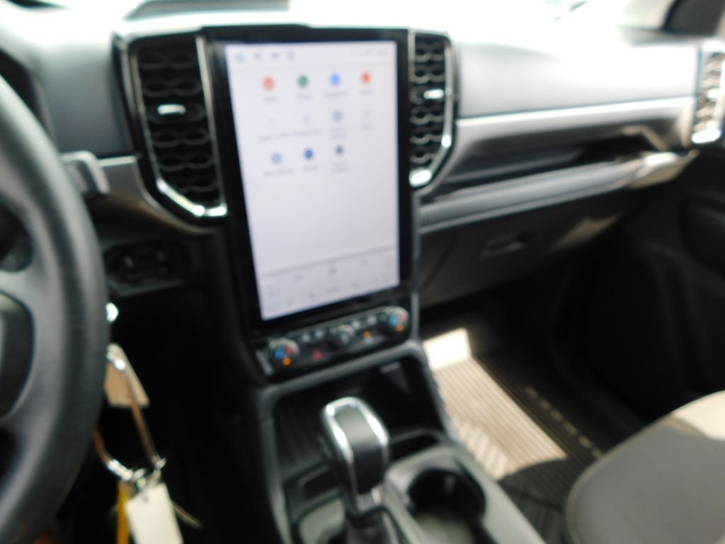 Used 2024 Cactus Ford XLT image 35
