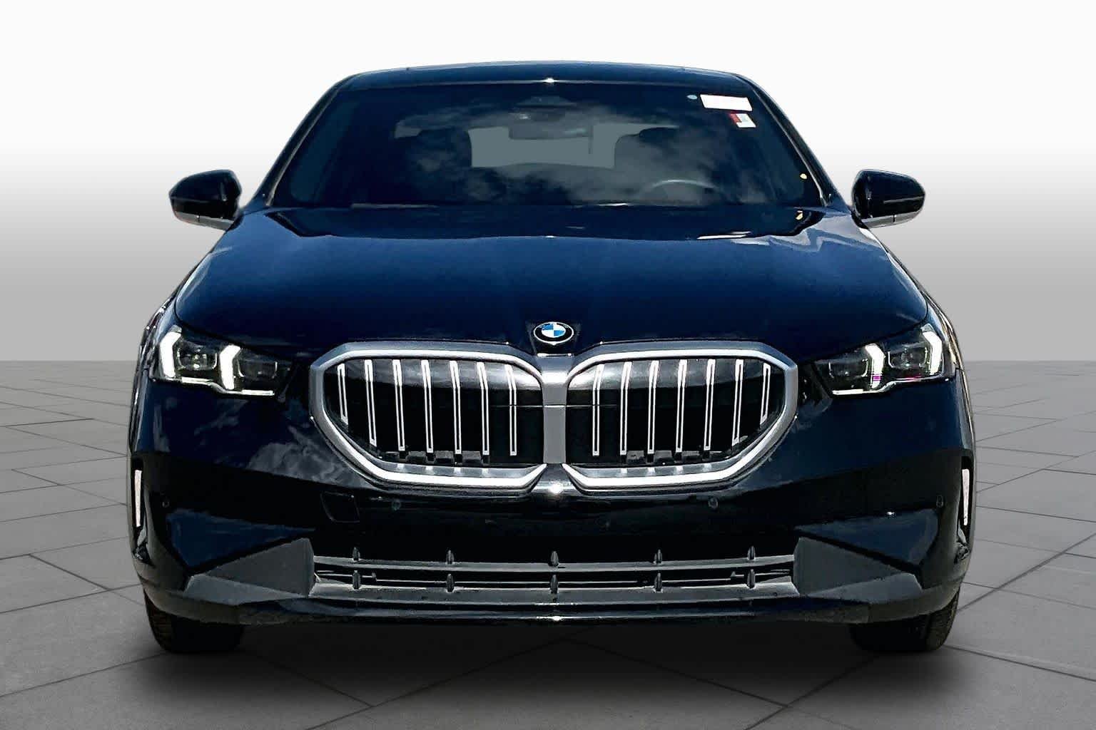 Used 2024 Black Sapphire Metallic BMW 530i image 3