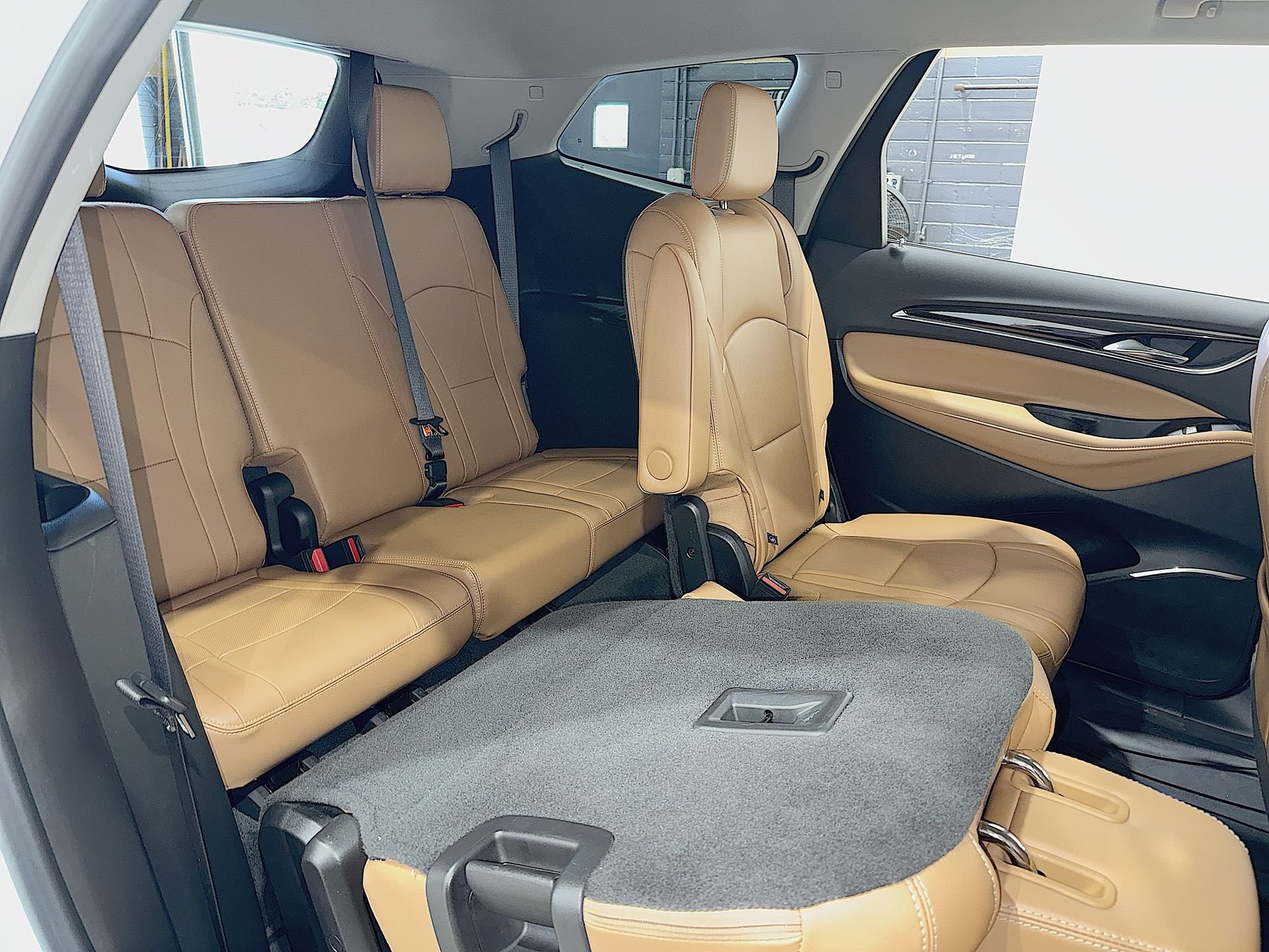 Used 2018 White Frost Tricoat Buick Essence image 58