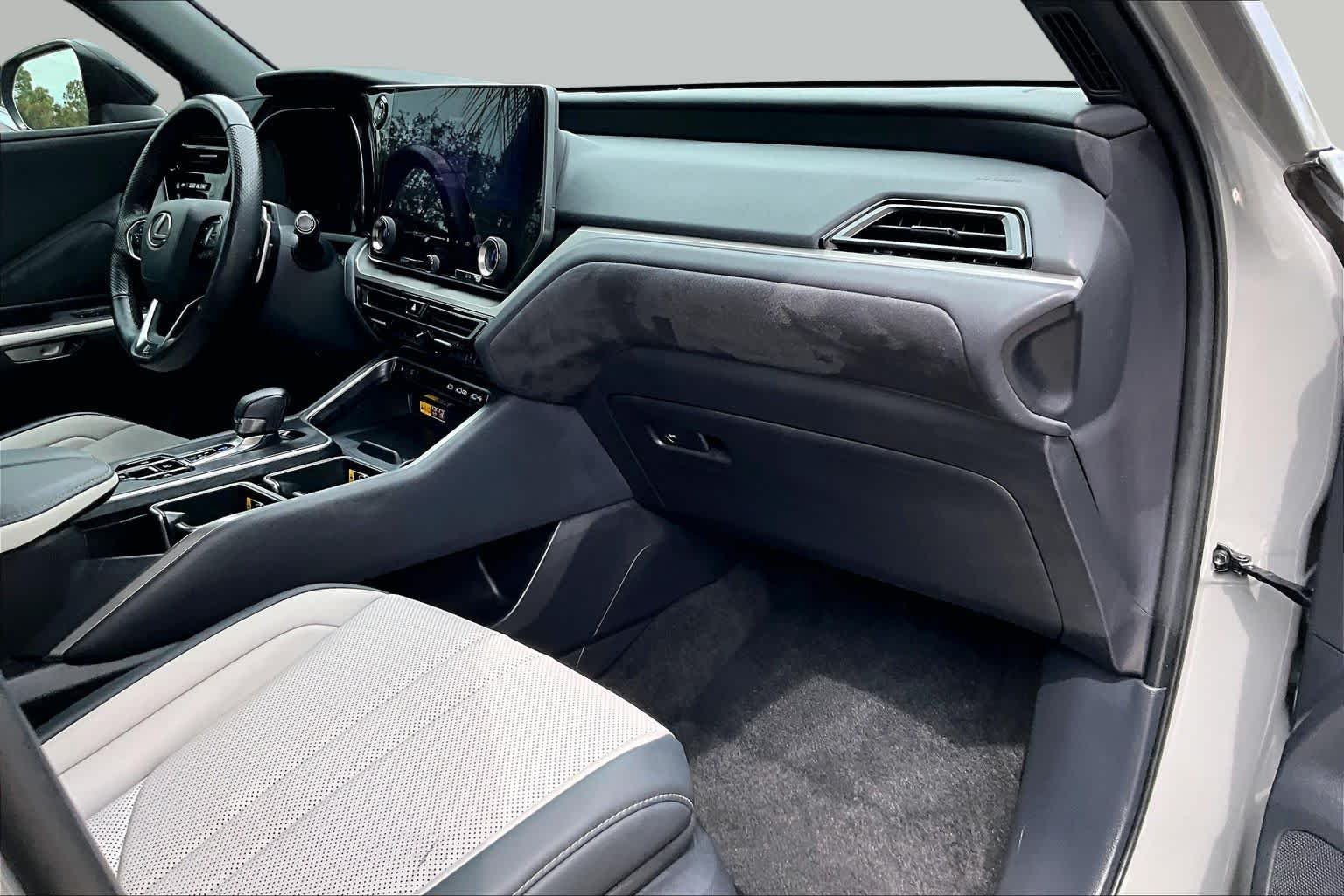 Used 2025 Incognito Lexus F SPORT Premium image 19