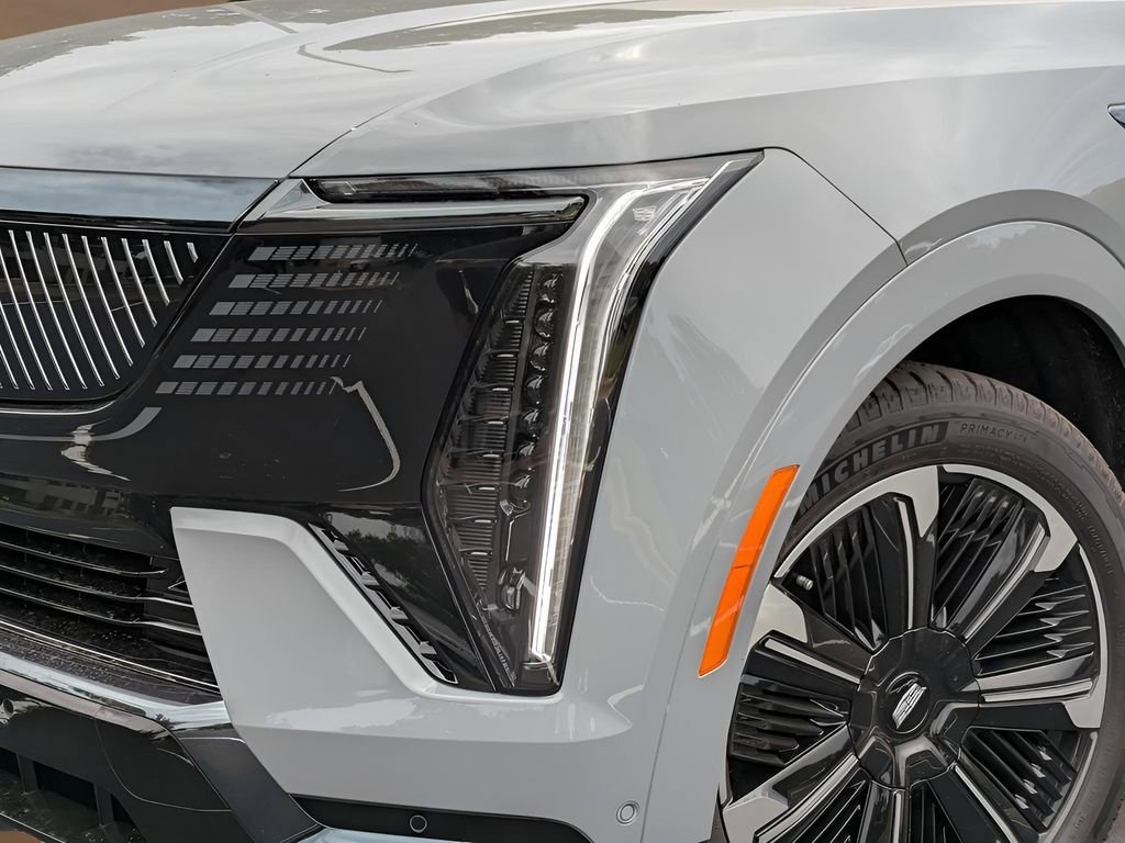 New 2026 Luna Metallic Cadillac Premium Sport image 3