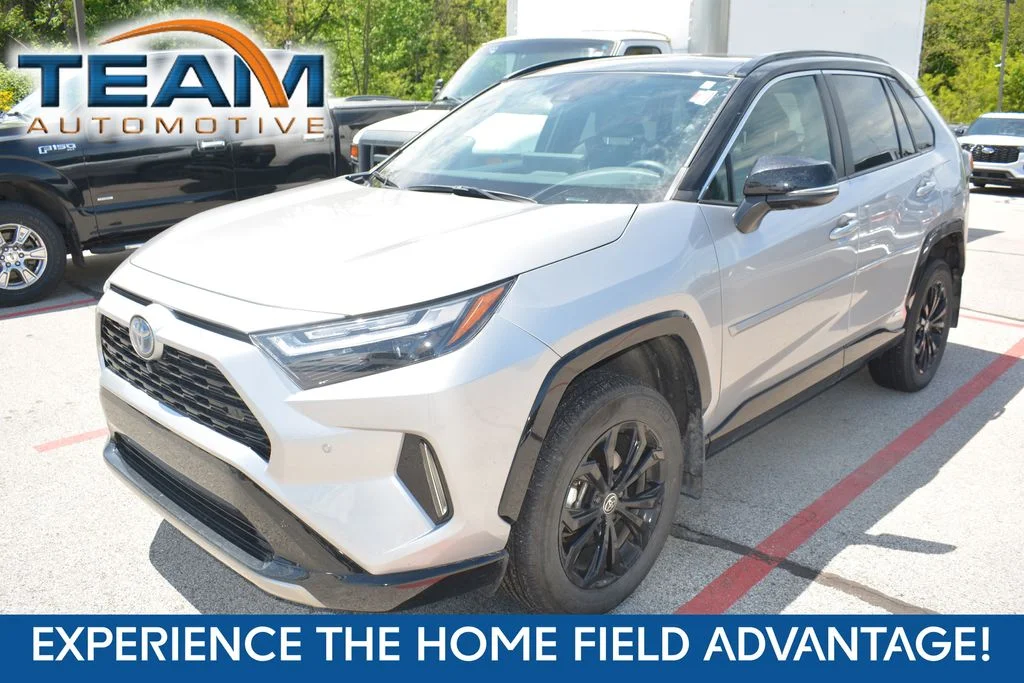 2023 Toyota RAV4 Hybrid XSE AWD's photo