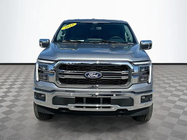 Used 2025 Silver Ford Lariat image 2
