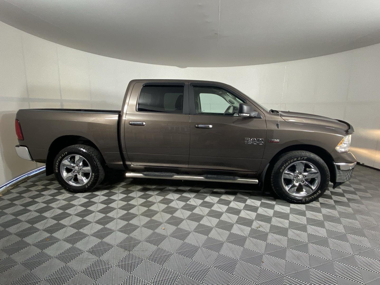 Used 2018 RV Match Walnut Brown Metallic Clearcoat Ram Big Horn image 4