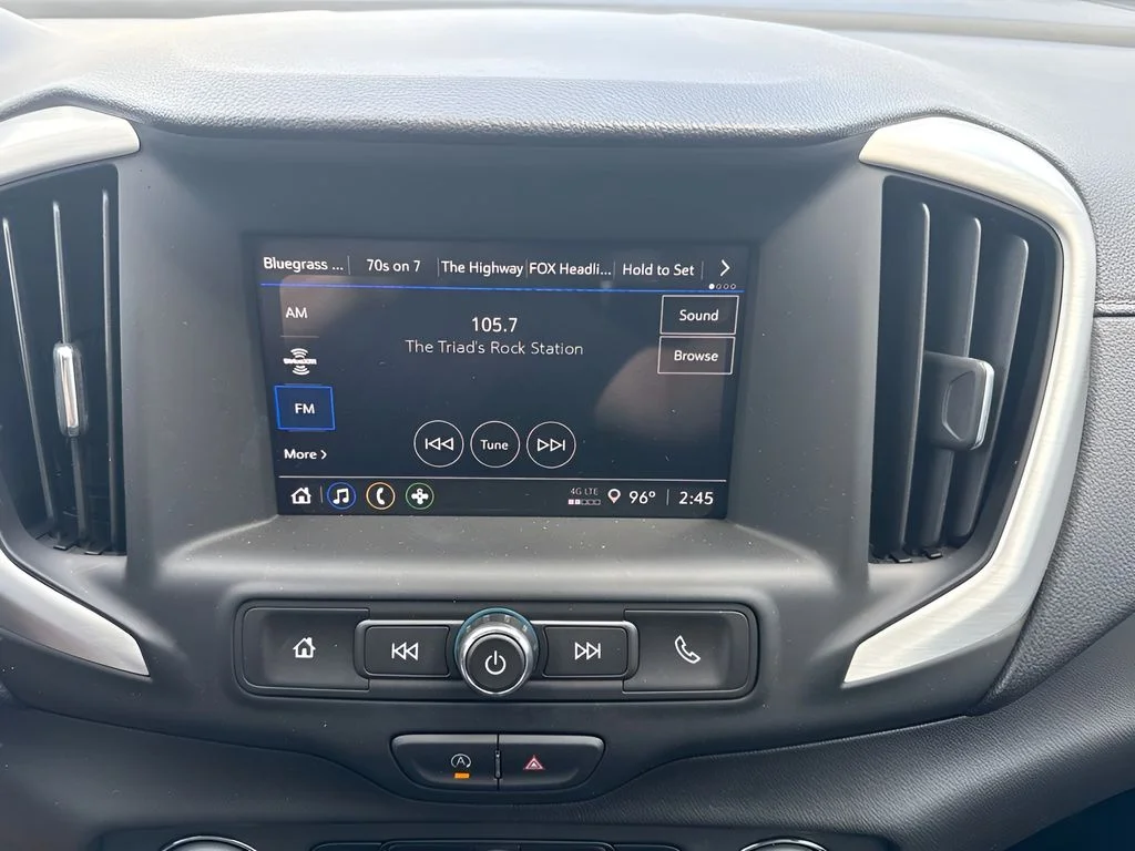 Used 2024 Silver GMC SLE image 19