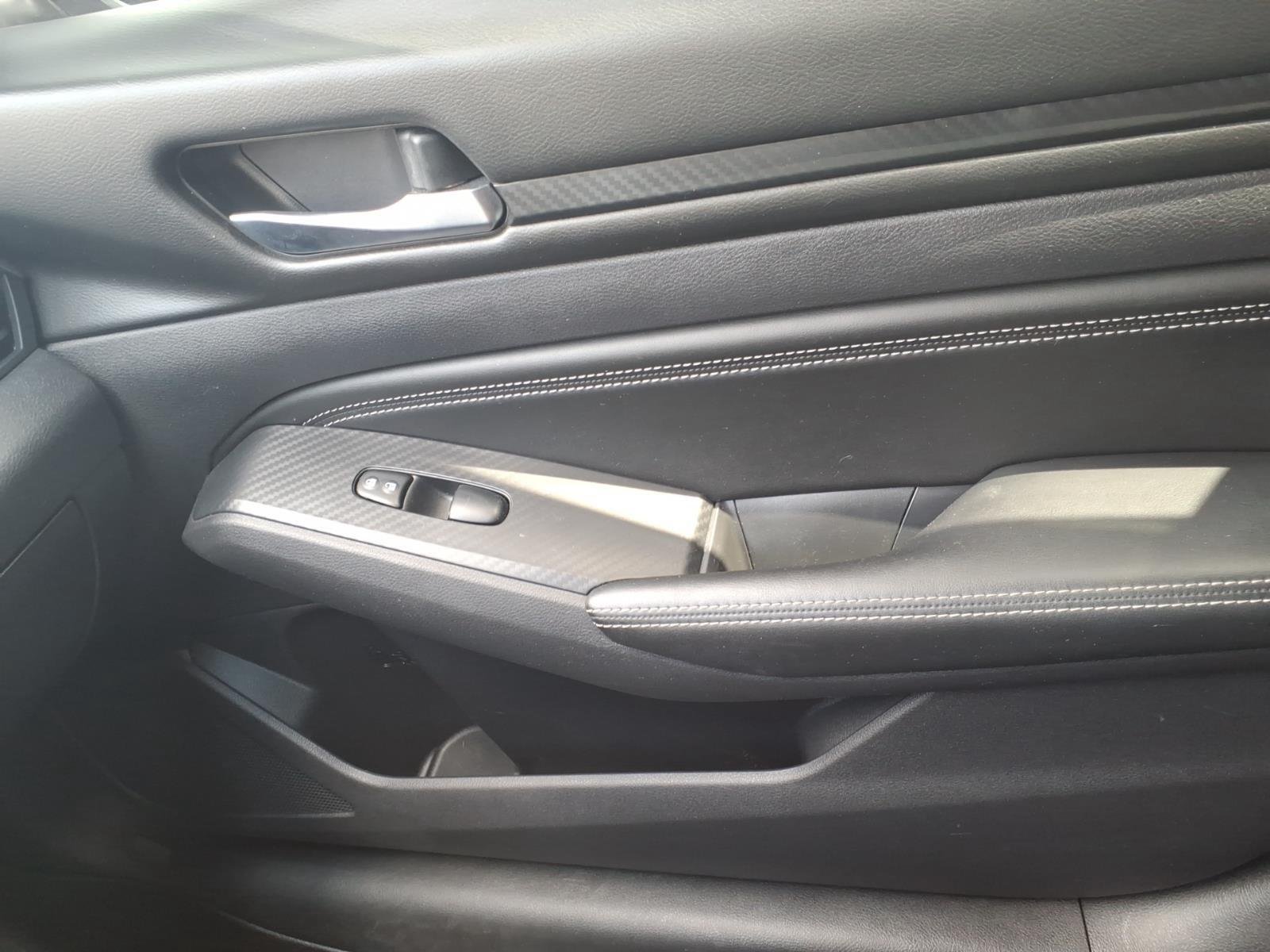 Used 2019 Gun Metallic Nissan 2.5 S image 26