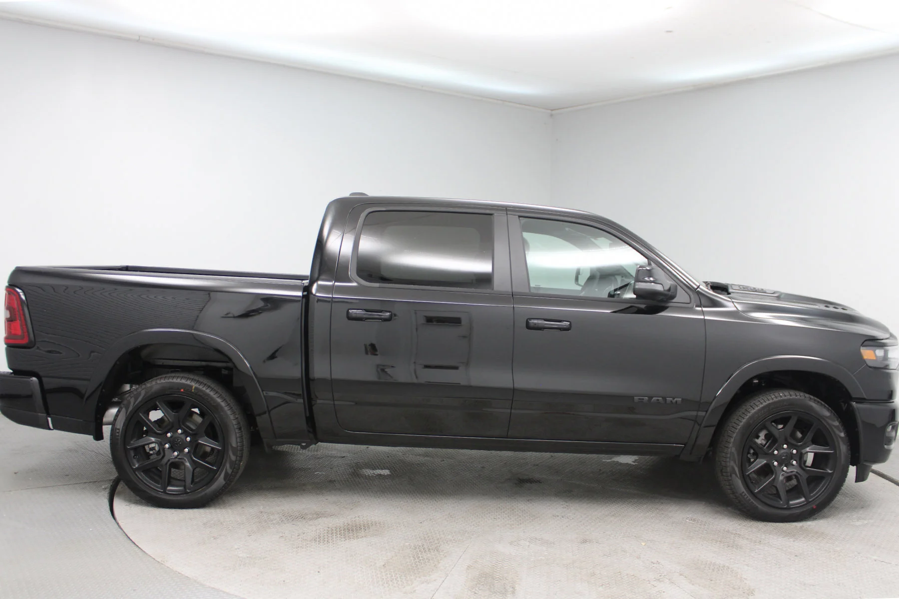 2026 RAM 1500 Laramie - Photo 31