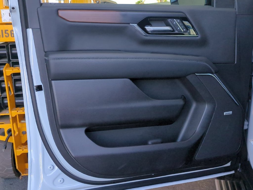 2026 GMC Yukon XL Denali - Photo 26
