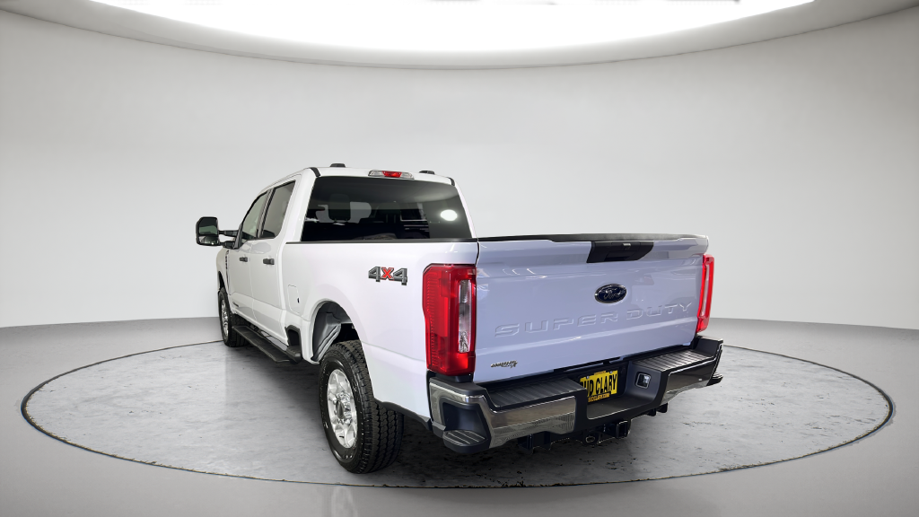 New 2026 Oxford White Ford F-250® XLT image 12